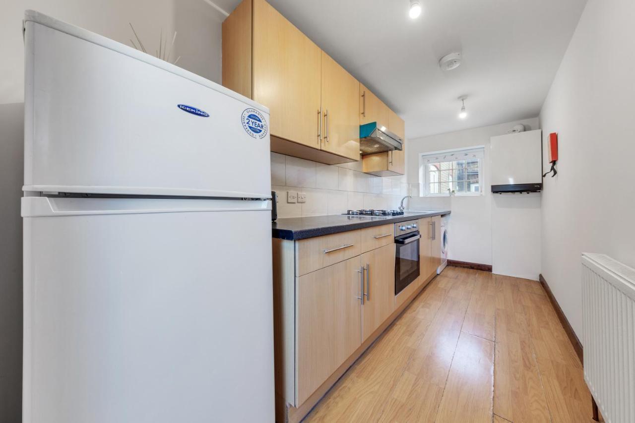 Cozy 1 Bed/Sleep 3/ London Apartment Екстериор снимка