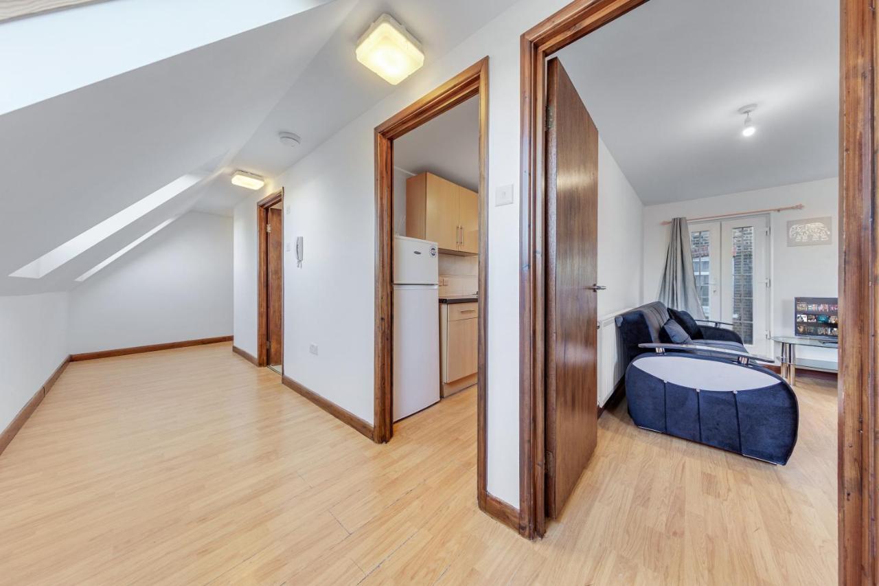 Cozy 1 Bed/Sleep 3/ London Apartment Екстериор снимка