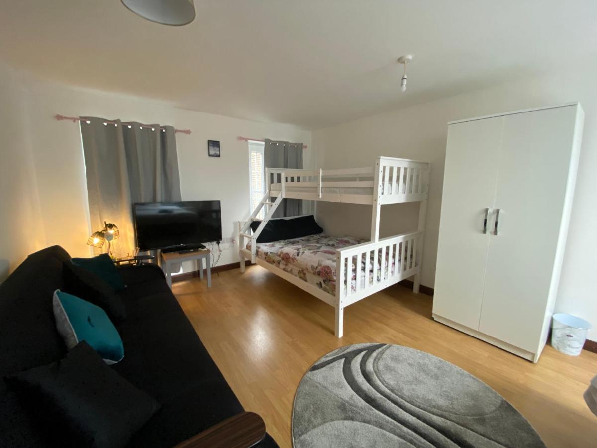 Cozy 1 Bed/Sleep 3/ London Apartment Екстериор снимка